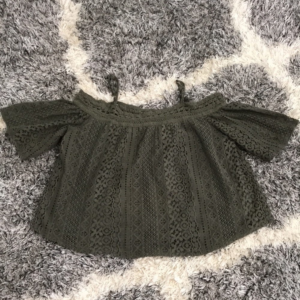 BY & BY OFF THE SHOULDER SHORT SLEEVE LACE TOP XL - Picture 4 of 7
